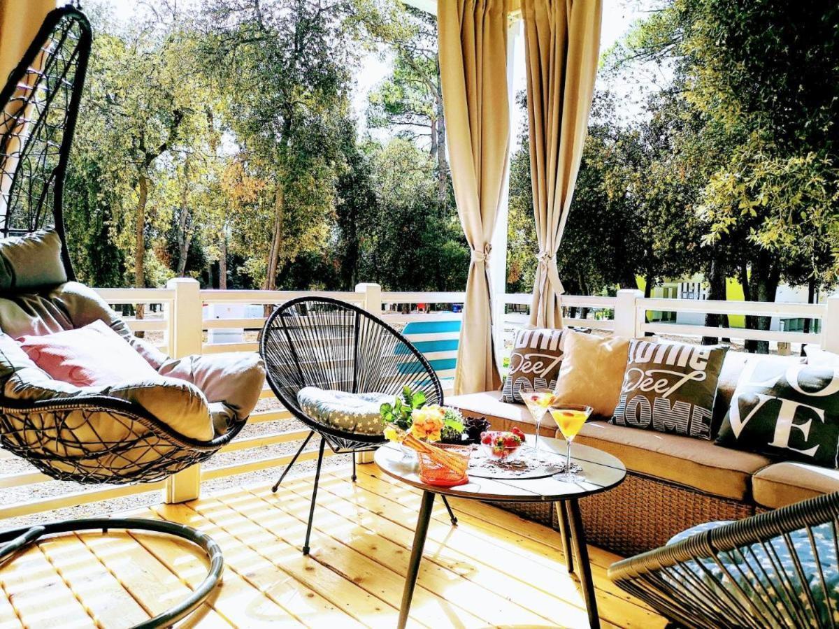 J & R Mobile Homes Biograd Na Moru Exterior photo
